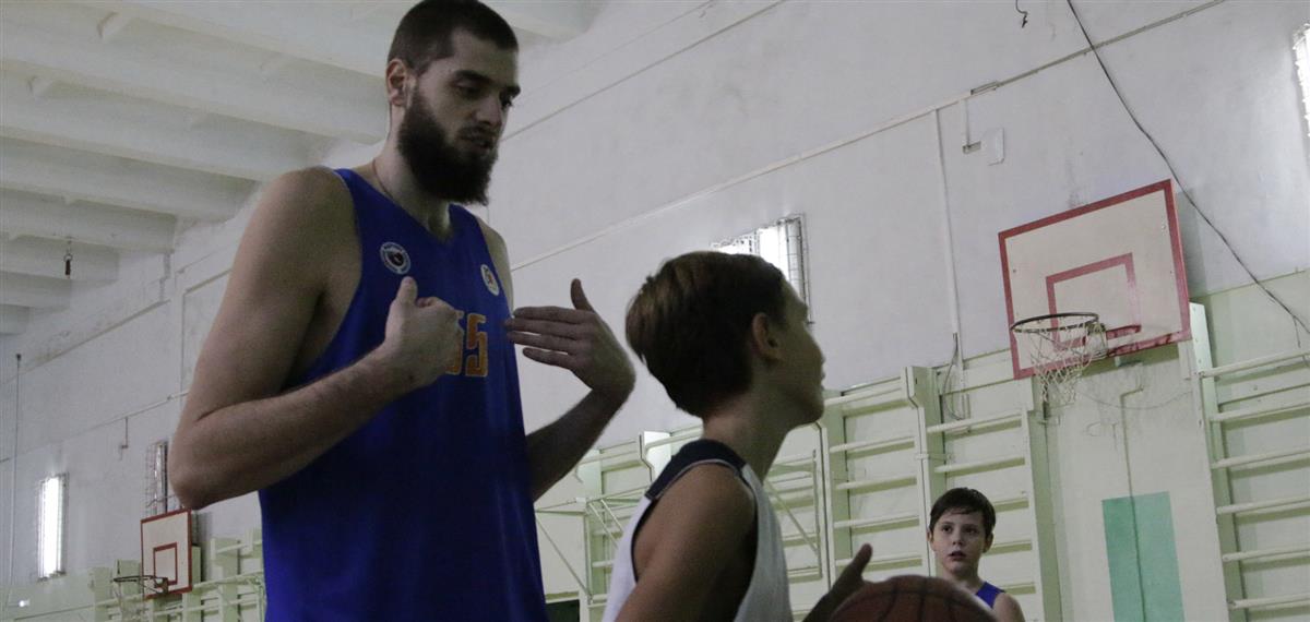 Евгений Минченко провел тренировку у юных баскетболистов БК «Самара»